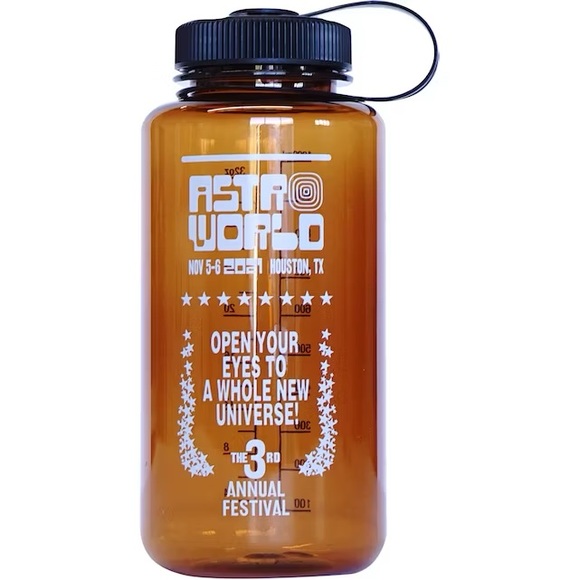 Travis Scott bundle - Picture 3 of 6